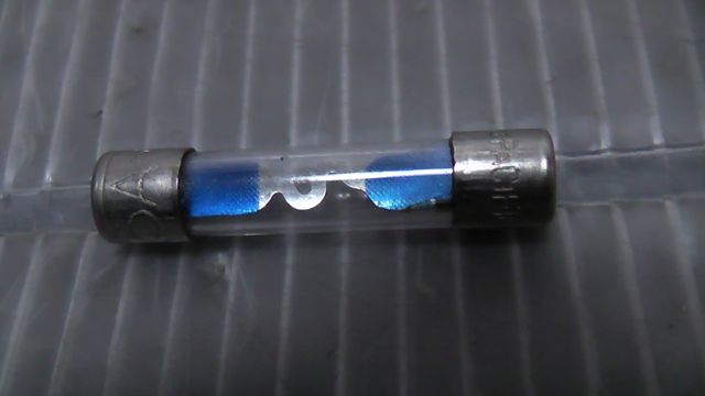 画像の拡大・明るさの変更ができます。 ガラス管ヒューズ 15A 2個入りの画像2