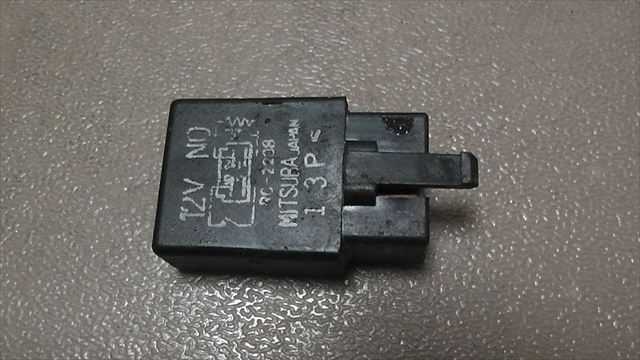画像の拡大・明るさの変更ができます。 ライブディオS AF34-3503xxx の スターター リレーの画像1