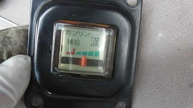 画像の拡大・明るさの変更ができます。 プレスカブFI AA01-1707xxx の ガソリンメーターの画像2