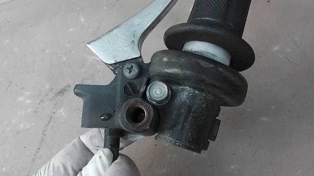 画像の拡大・明るさの変更ができます。 スーパーディオ AF27-2214 の ブレーキレバー ホルダー 右の画像2