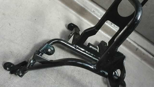 画像の拡大・明るさの変更ができます。 マジェスティ ABS SG03J-037xxx の カウルステーの画像4
