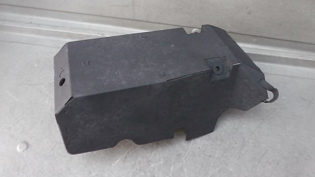 画像の拡大・明るさの変更ができます。 ジャイロUP TA01-1617xxx の マフラーカバーの画像1