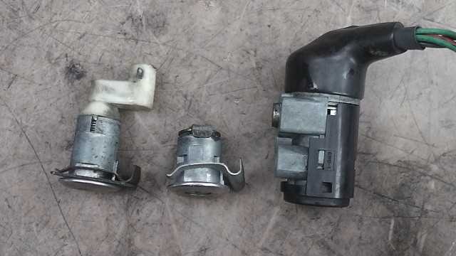 画像の拡大・明るさの変更ができます。 スーハ゜ーテ゛ィオSR AF28-1437xxx の キーセットの画像5