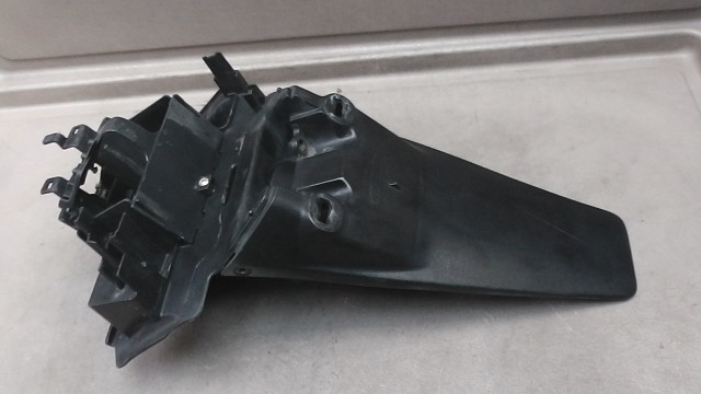 画像の拡大・明るさの変更ができます。 スーハ゜ーテ゛ィオSR AF28-1221xxx の リアフェンダー傷の画像1