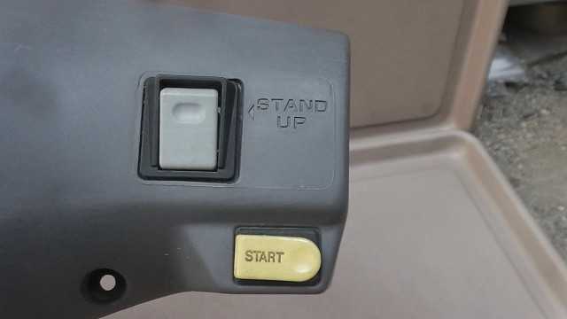 画像の拡大・明るさの変更ができます。 タクト AF51 の メーターカバー スタンドアップの画像4