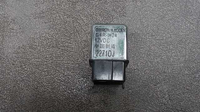 画像の拡大・明るさの変更ができます。 ベンリィ AA03-1004xxx の リレーの画像1