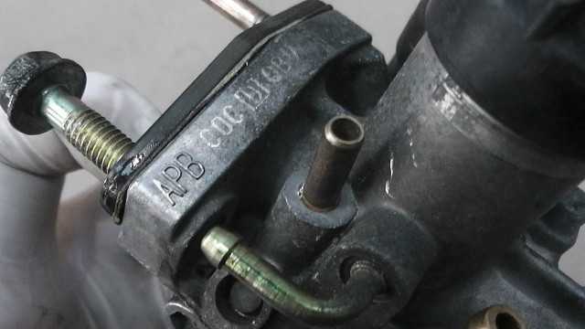 画像の拡大・明るさの変更ができます。 ライブディオZX最終 AF35-2408xxx の キャブレターの画像5