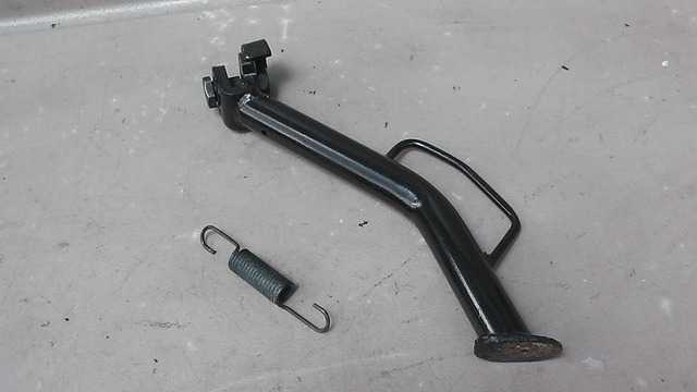 画像の拡大・明るさの変更ができます。 グランドアクシス100 SB06J-xxx の サイドスタンドの画像1