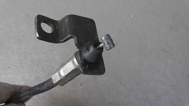 アドレスv125 Cf46a 116xxx の シートロックワイヤー