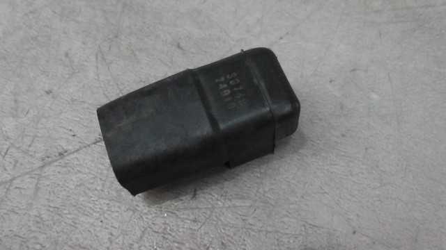 画像の拡大・明るさの変更ができます。 ヴェクスター125 CF42A-107xxx の リレーの画像1