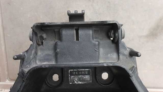 画像の拡大・明るさの変更ができます。 シグナス125SV SE07J-000xxx の メットインボックスの画像4