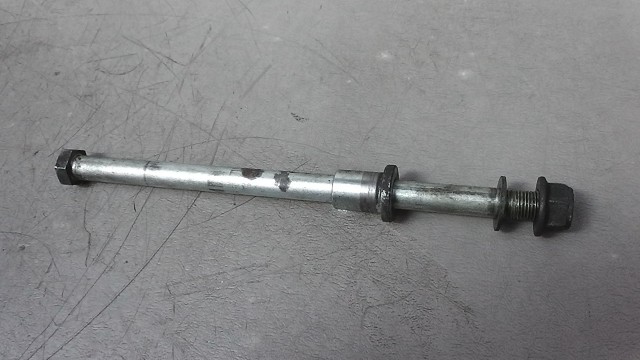 画像の拡大・明るさの変更ができます。 シグナス125SV SE07J-000の フロント アクスルシャフトの画像1
