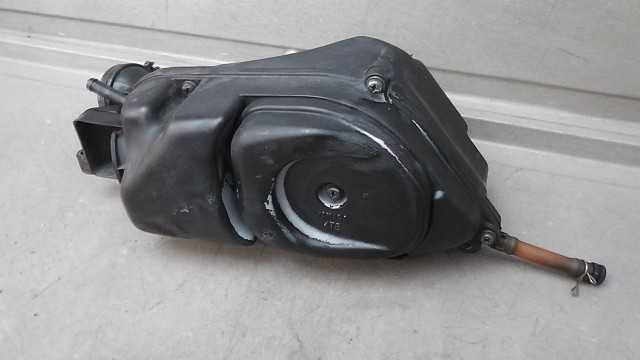 画像の拡大・明るさの変更ができます。 シグナス125SV SE07J-000 の エアクリーナーの画像1