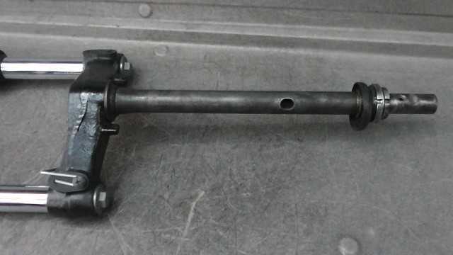 画像の拡大・明るさの変更ができます。 ヴェクスター125 CF42A-501xxx の フロントフォークの画像5
