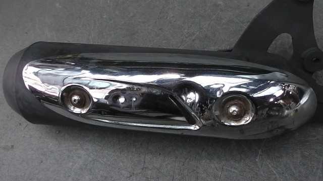画像の拡大・明るさの変更ができます。 ヴェクスター125 CF42A-501xxx の マフラー キズの画像4