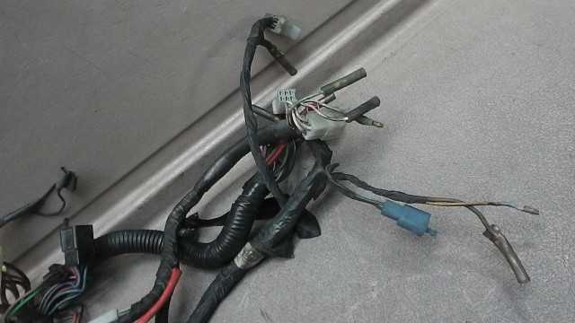 画像の拡大・明るさの変更ができます。 SRX250 3WP-0031xxx の メインハーネスの画像2
