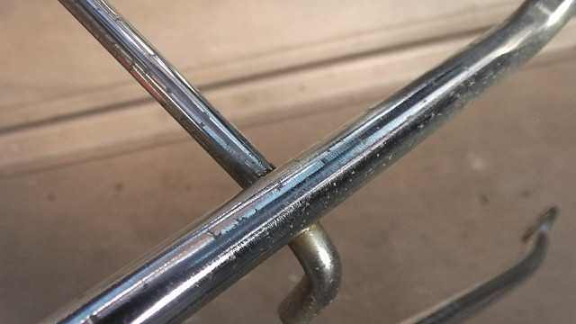 画像の拡大・明るさの変更ができます。 カブ12V AA01-1309xxx の フロントキャリア 点錆 の画像6