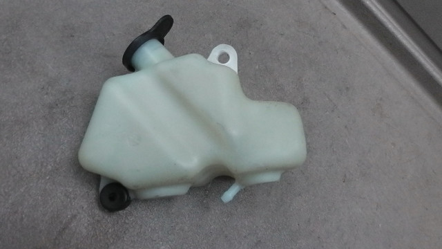 スーパージョグZR 3YK-7342xxx の オイルタンク