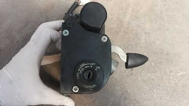 画像の拡大・明るさの変更ができます。 リモコンジョグ SA16J-860 の メインキーの画像3