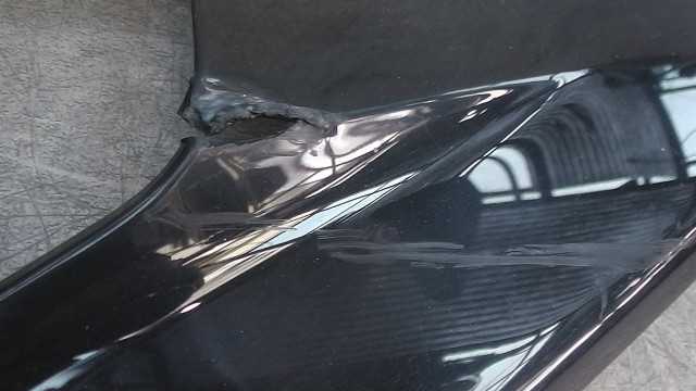 画像の拡大・明るさの変更ができます。 YZF-R125 VG5RE061000043xxx の アンダーカウル下左 傷割れの画像3