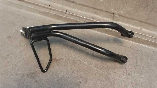 画像の拡大・明るさの変更ができます。 YZF-R125 VG5RE061000043xxx の タンデムステップ 右の画像5