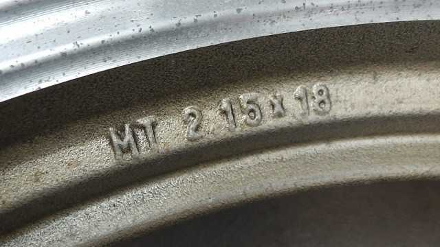 画像の拡大・明るさの変更ができます。 SRX250F 51Y-0157xxx の リアホイール タイヤの画像4