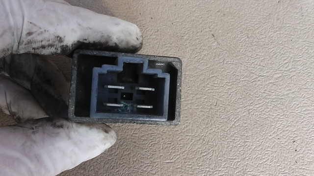 画像の拡大・明るさの変更ができます。 JOGアプリオEX 4LV-6348xxx の レギュレターの画像2