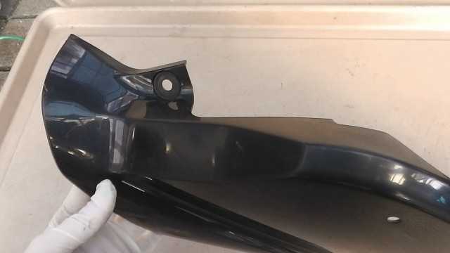 画像の拡大・明るさの変更ができます。 YZF-R125 VG5RE06269A000xxx の アンダーカウル下右の画像5