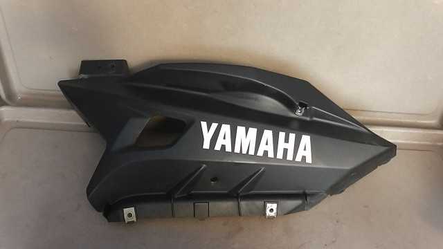 画像の拡大・明るさの変更ができます。 YZF-R125 VG5RE06269A000xxx の アンダーカウル上左 キズの画像1