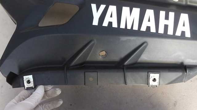 画像の拡大・明るさの変更ができます。 YZF-R125 VG5RE06269A000xxx の アンダーカウル上左 キズの画像4