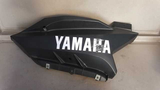 画像の拡大・明るさの変更ができます。 YZF-R125 VG5RE06269A000xxx の アンダーカウル上右 キズの画像1