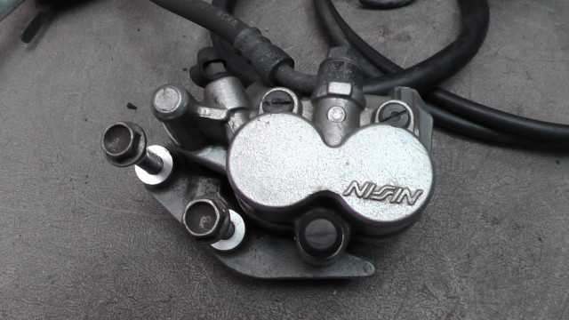 リード110 JF19-1015xxx の コンビブレーキ