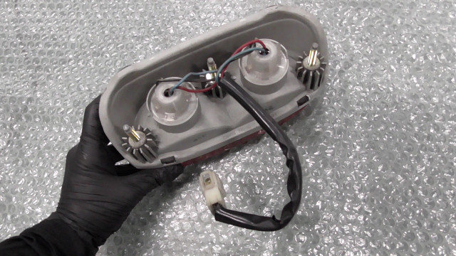 ZZR400 ZX400N-0115xxx の テールランプ LED 傷 ZZR400 ZX400N-0115xxx の テールランプ LED 傷