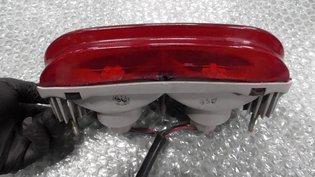 ZZR400 ZX400N-0115xxx の テールランプ LED 傷 ZZR400 ZX400N-0115xxx の テールランプ LED 傷