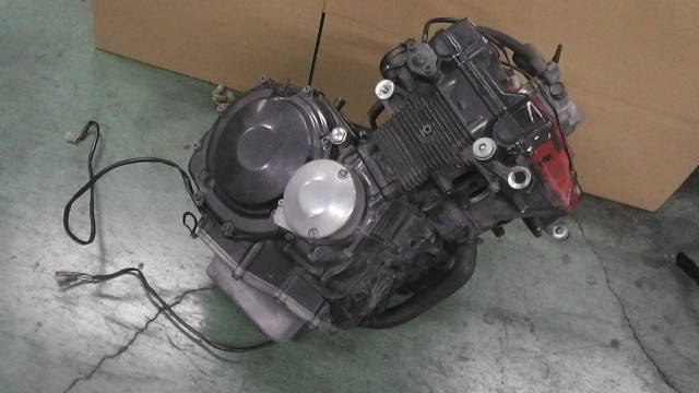 バンディット250V GJ77A-113xxx の エンジン