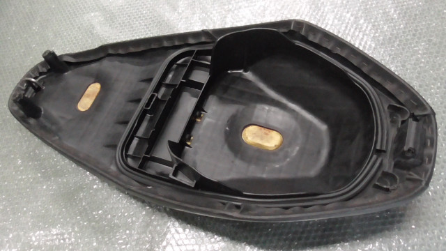 開けた瞬間の写真です！すぐにスリーブ買いに行ってそのまま維持してます！ 速い小さい薄い長財布「1秒財布」レジでモタつかず後ろを気に