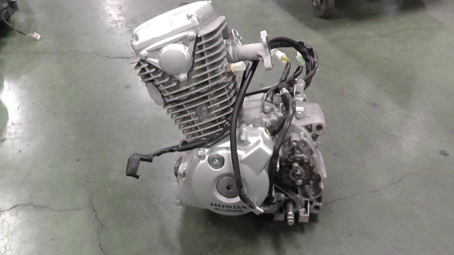 CBF125T LALPJJN27P3026xxx の エンジン 新大洲本田