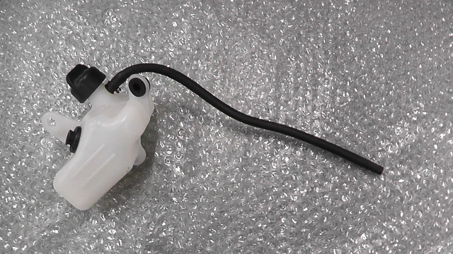 ファンタ Amazon.co.jp: FM44 92122-VW000 コンデンサー用 電動ファン