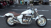 V-TWIN }OiS
